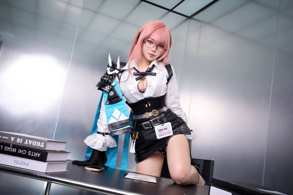 ZinieQ - Yanagi [45P] 绝区零月城柳Cosplay写真
