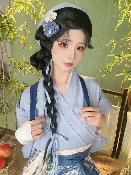 yuuhui玉汇(Kokuhui) - 田园生活 Cosplay写真集 [48P] 蓝衣村姑的诗意日常-costujun