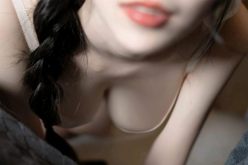 抖娘-利世 - 保姆与老头 [129P 1V] 家政主题与透视连体衣的隐秘诱惑-costujun