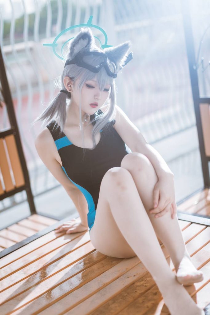 Mercurius_i_露 - 蔚蓝档案·砂狼白子 水着 [15P]