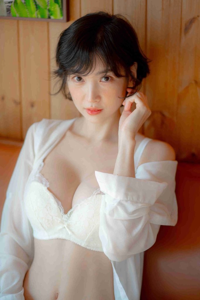 Leezy(李海仁) - 2025年3月韩系清新自然高清套图 [81P]