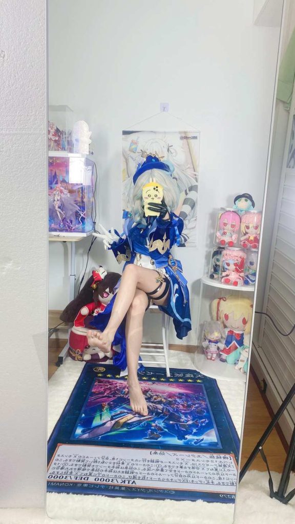 白栎Shirly - 原神 芙宁娜 [56P+5V] 水神慵懒午后写真