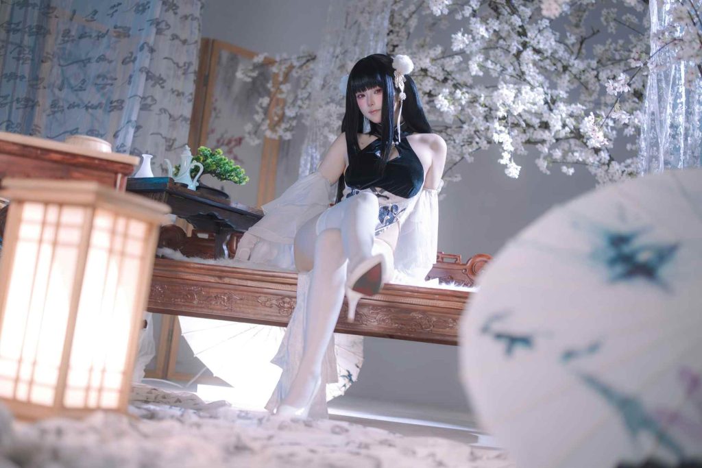 屿鱼Yukako-碧蓝航线-史特拉塞·艳书美玉